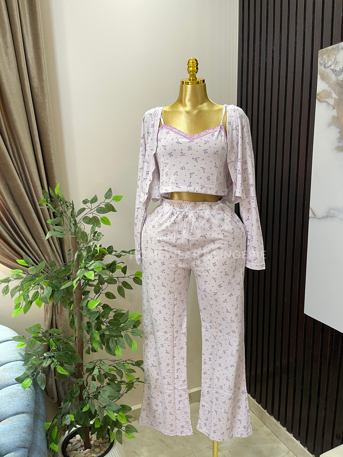 feminine 3-piece ribbed set