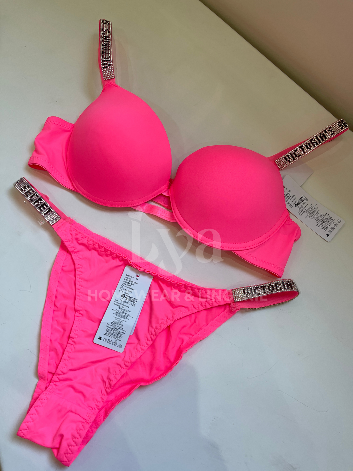 VICTORIA'S SECRET SET