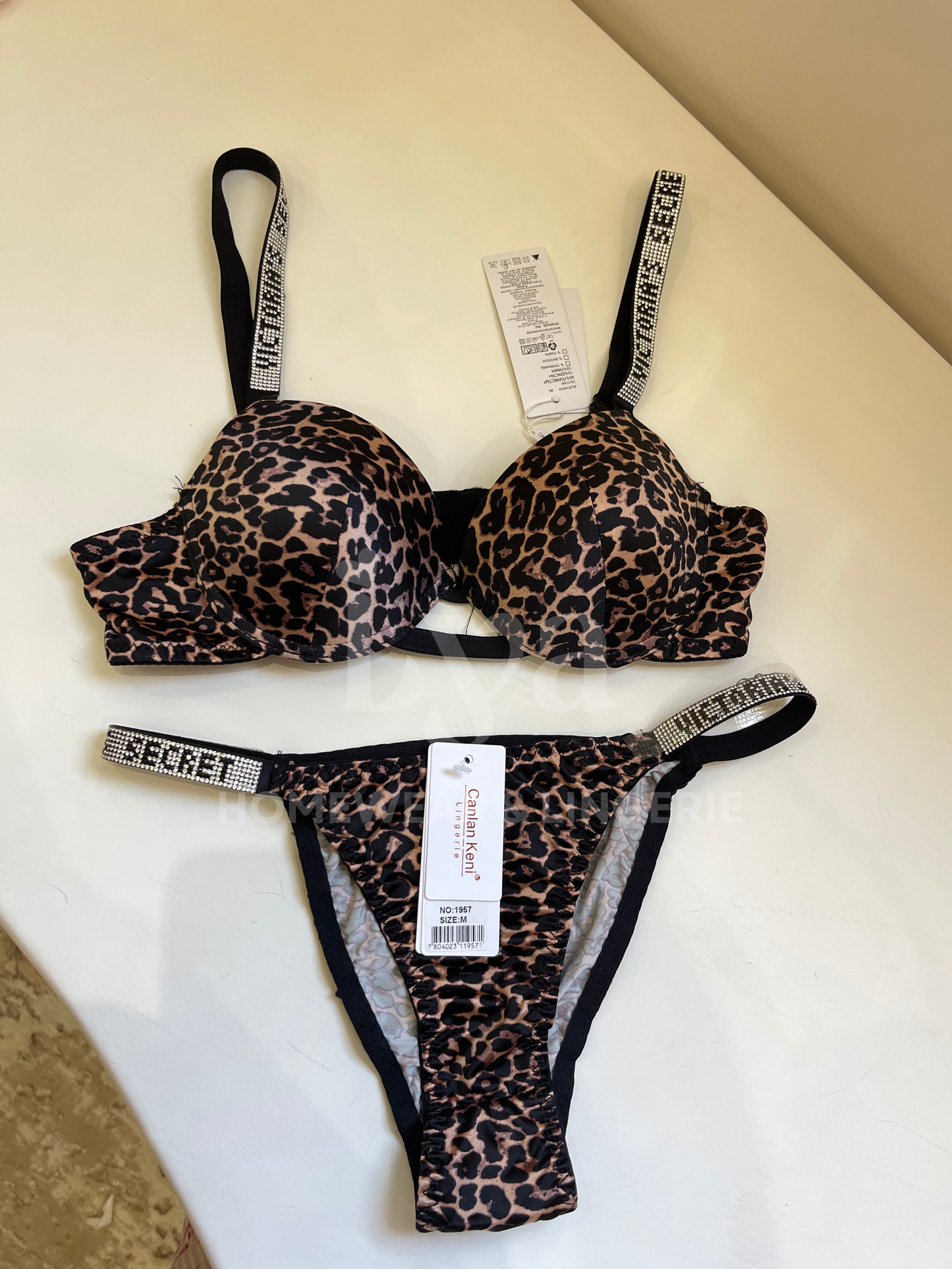 VICTORIA'S SECRET SET