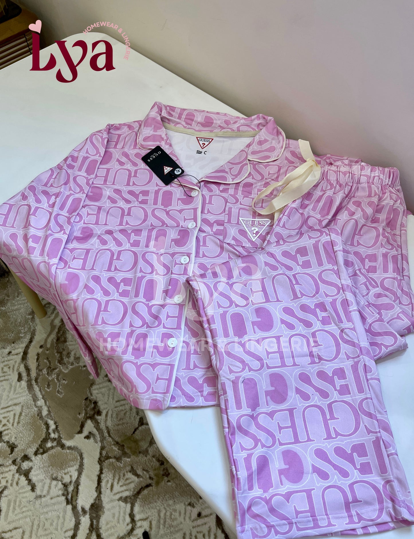 GUESS pj