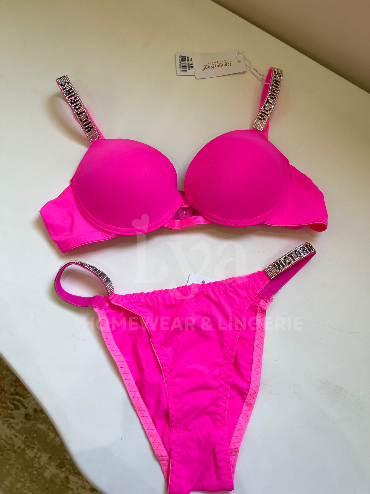 VICTORIA'S SECRET SET