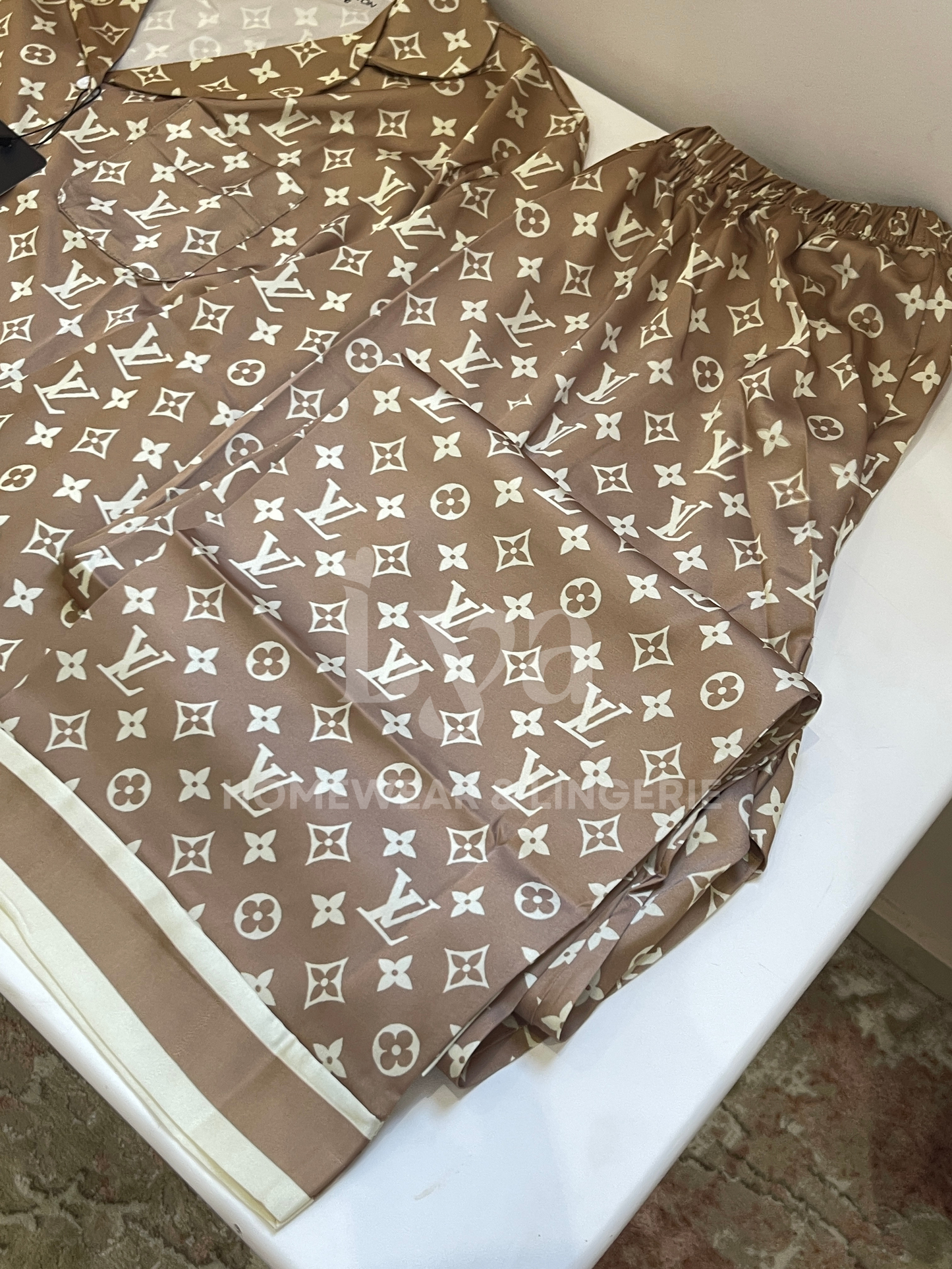 LV pj