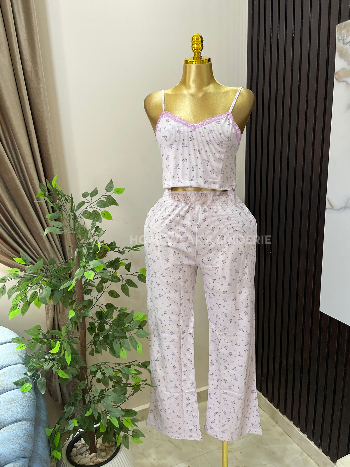 feminine 3-piece ribbed set