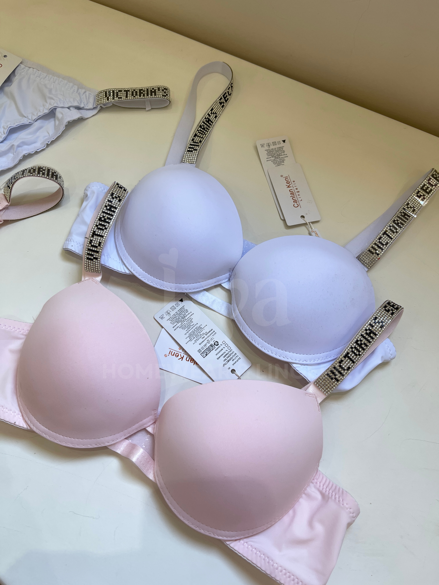 VICTORIA'S SECRET SET