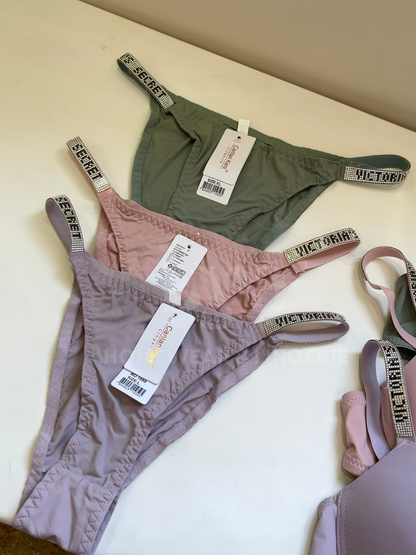 VICTORIA'S SECRET SET