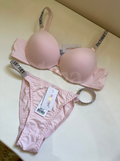 VICTORIA'S SECRET SET