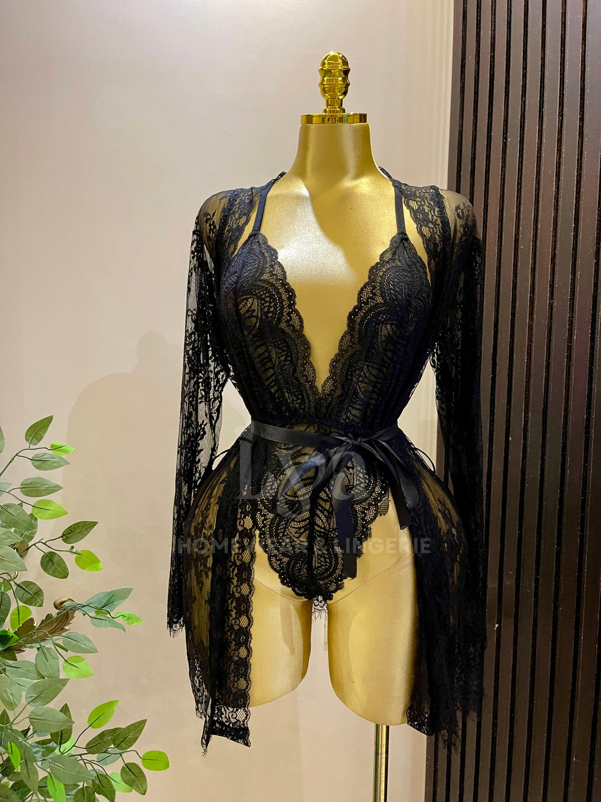 Noir Élégance Robe 🖤
